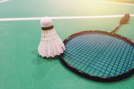 竞争中屹立 竞争中屹立