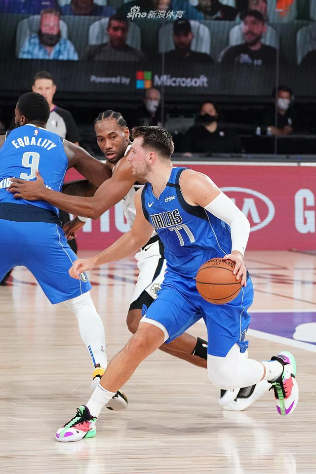 會土超伊斯 會土超伊斯